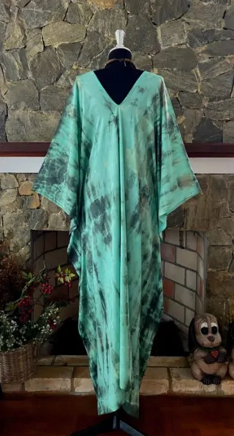 Zelený batikovaný KAFTAN dlouhý (04) - výstřih do V