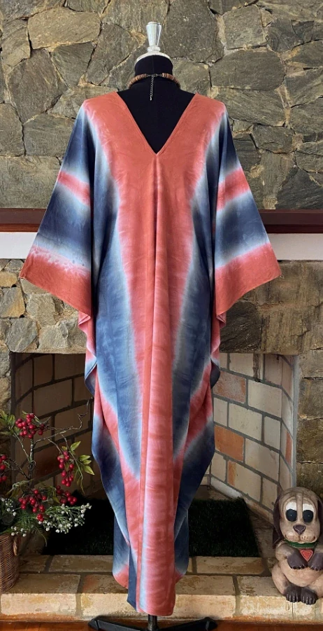 ŠEDO-ORANŽOVÝ batikovaný KAFTAN dlouhý  (12) - výstřih do V