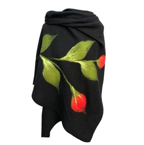 ČERNÁ vlněná ŠÁLA se vzorem