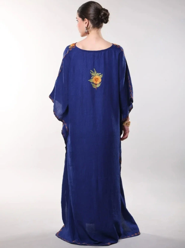 Bavlněný kaftan VIRENA s výšivkou - TMAVĚ MODRÝ