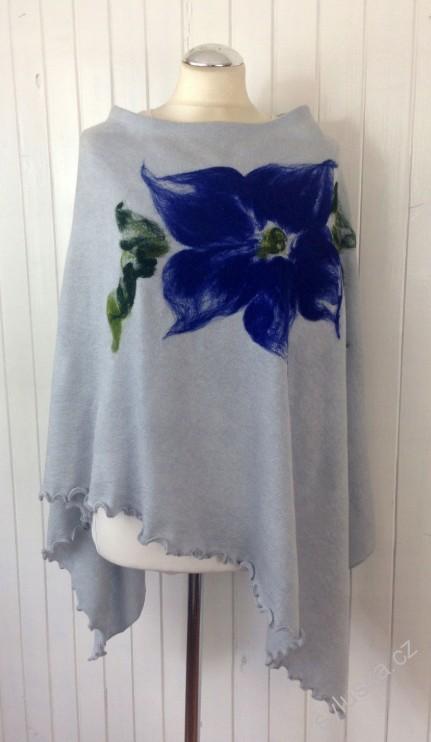 Pončo ŠEDÉ s modrou květinou + šála 