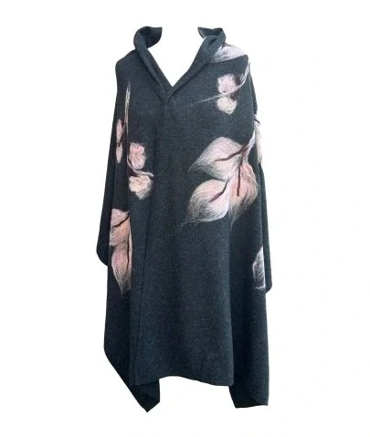 TMAVĚ ŠEDÁ vlněná ŠÁLA se vzorem