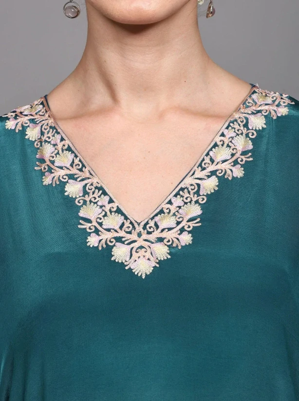 Kaftan AMITA s výšivkou - MODROZELENÝ