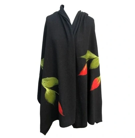 ČERNÁ vlněná ŠÁLA se vzorem