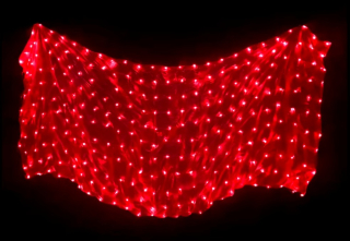 LED hedvábný ZÁVOJ - ČERVENÝ - 250x114 cm